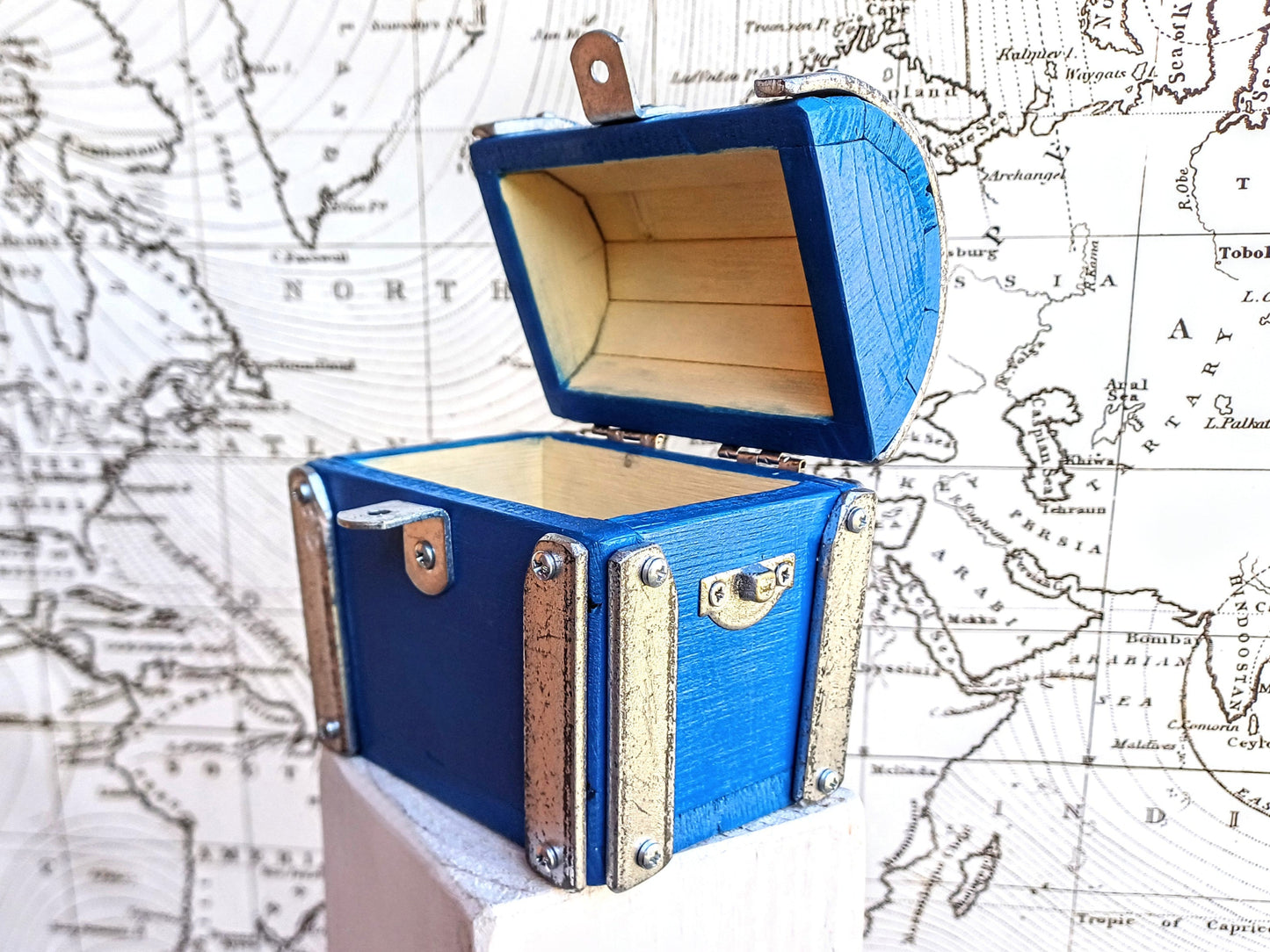 Little jewelry chest , Mini Chest "Silver Blue"