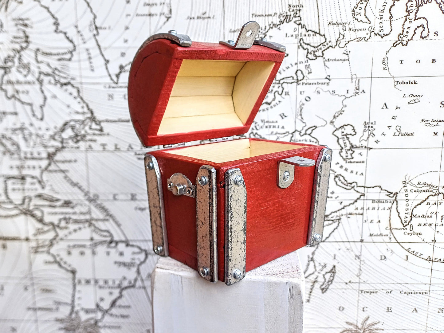 Jewelry chest , Mini Chest "Silver Ruby"