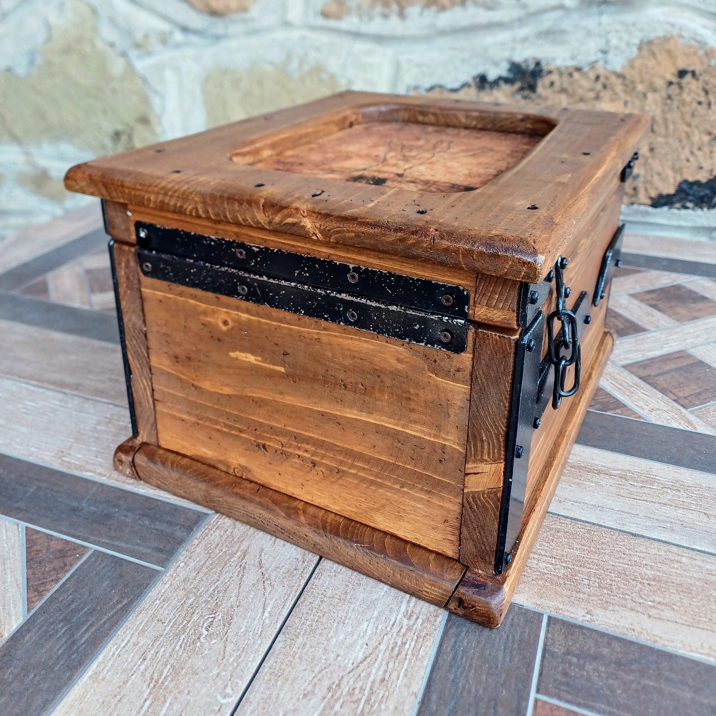Hidded compartment box with secret opening - Doreali Studio Roma
