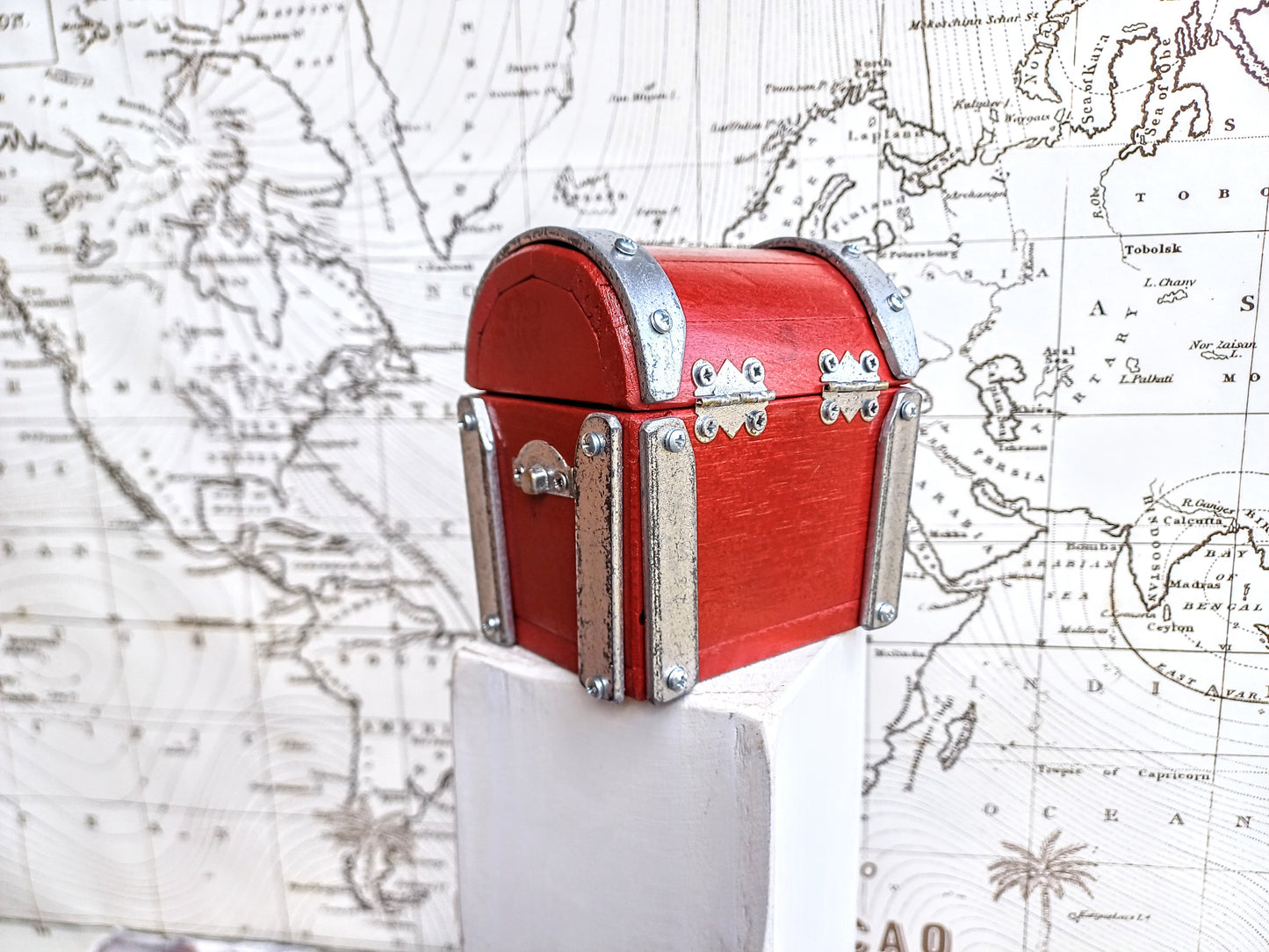 Jewelry chest , Mini Chest "Silver Ruby"